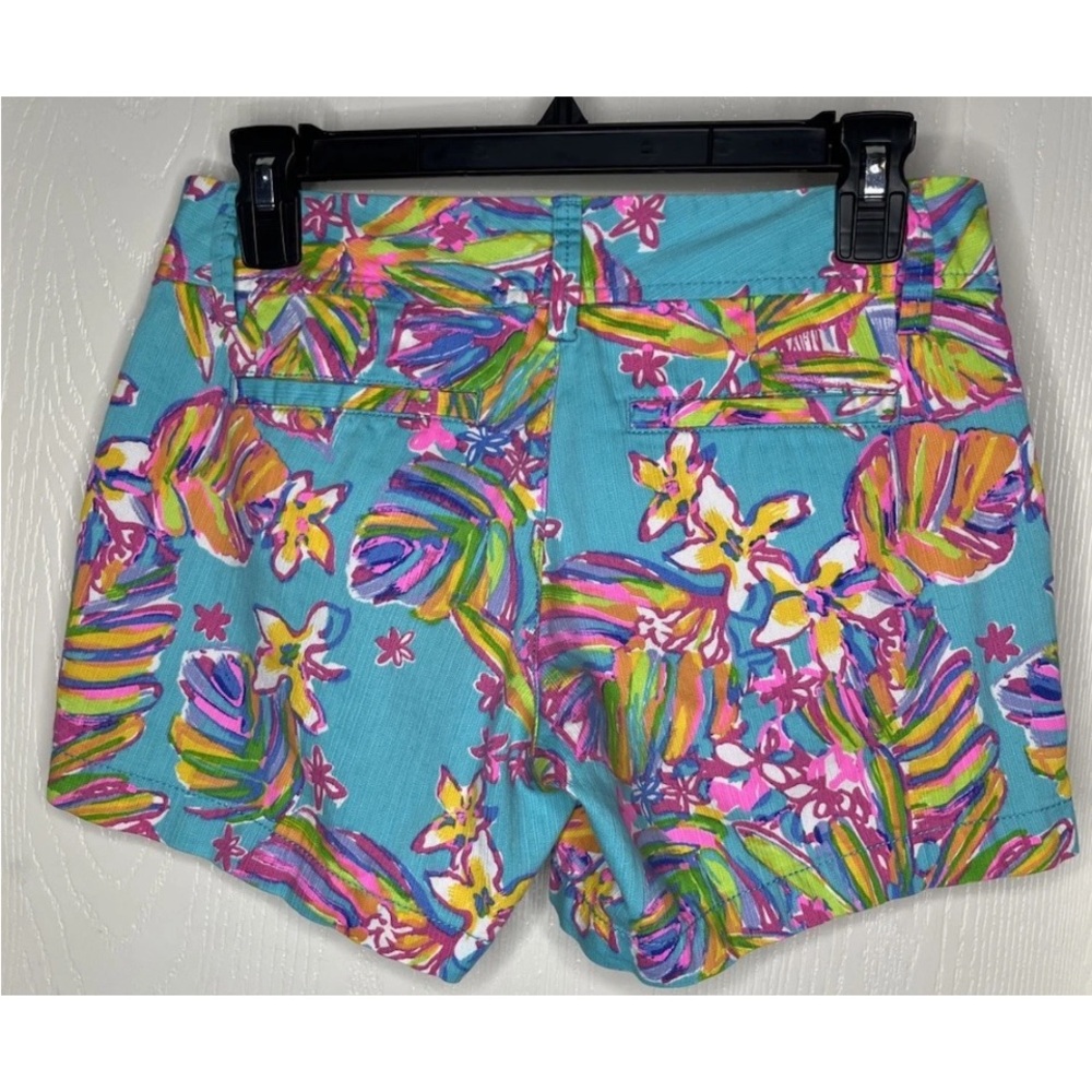 Lilly Pulitzer Vibrant Floral Women Shorts - Picture 3 of 5